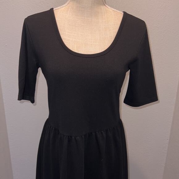 Garnet Hill Black Knee length dress with Back Bow Detail - Size S - Picture 2 of 9